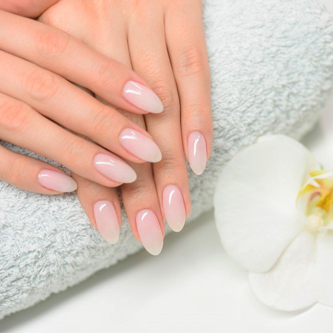 MANICURE